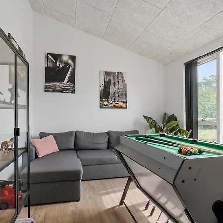 Awesome In With Sauna בית נופש *